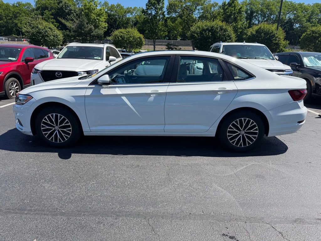 Used 2021 Volkswagen Jetta SE w/ SE Cold Weather Package FWD image 3