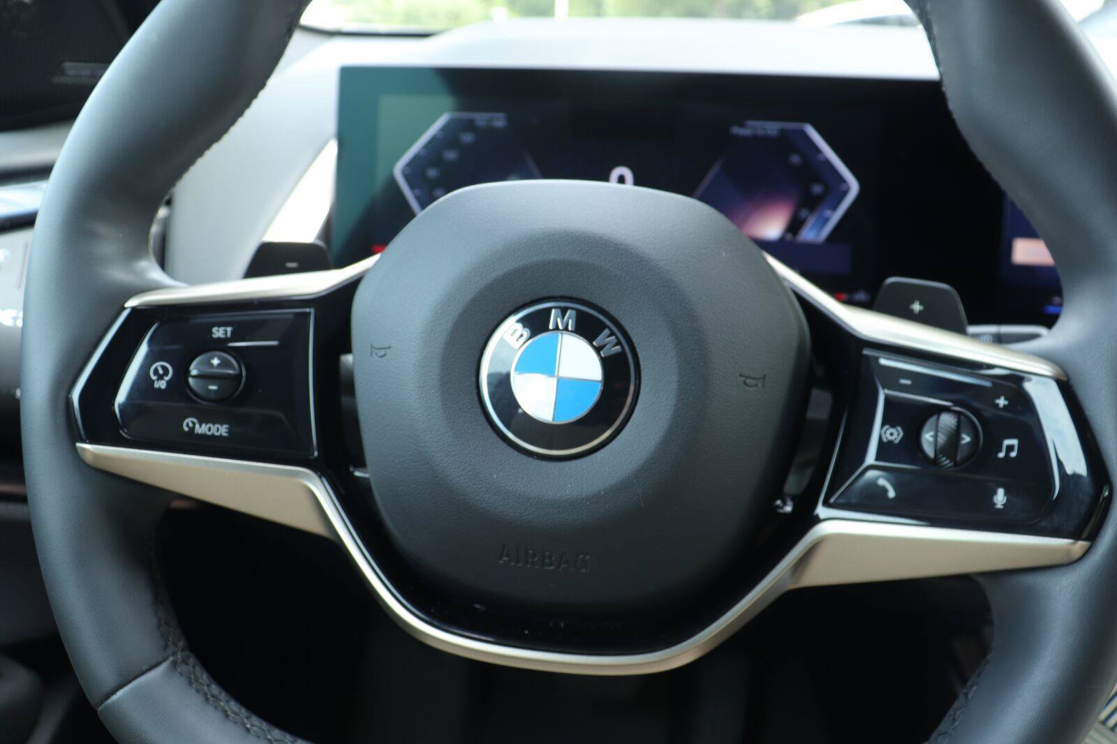 Used 2025 BMW X3 xDrive30i w/ Premium Package AWD/4WD image 28