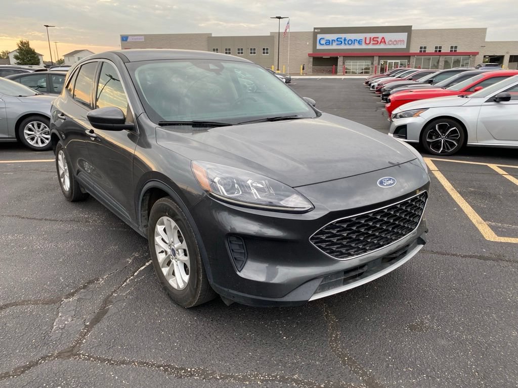 Used 2020 Ford Escape SE FWD image 2