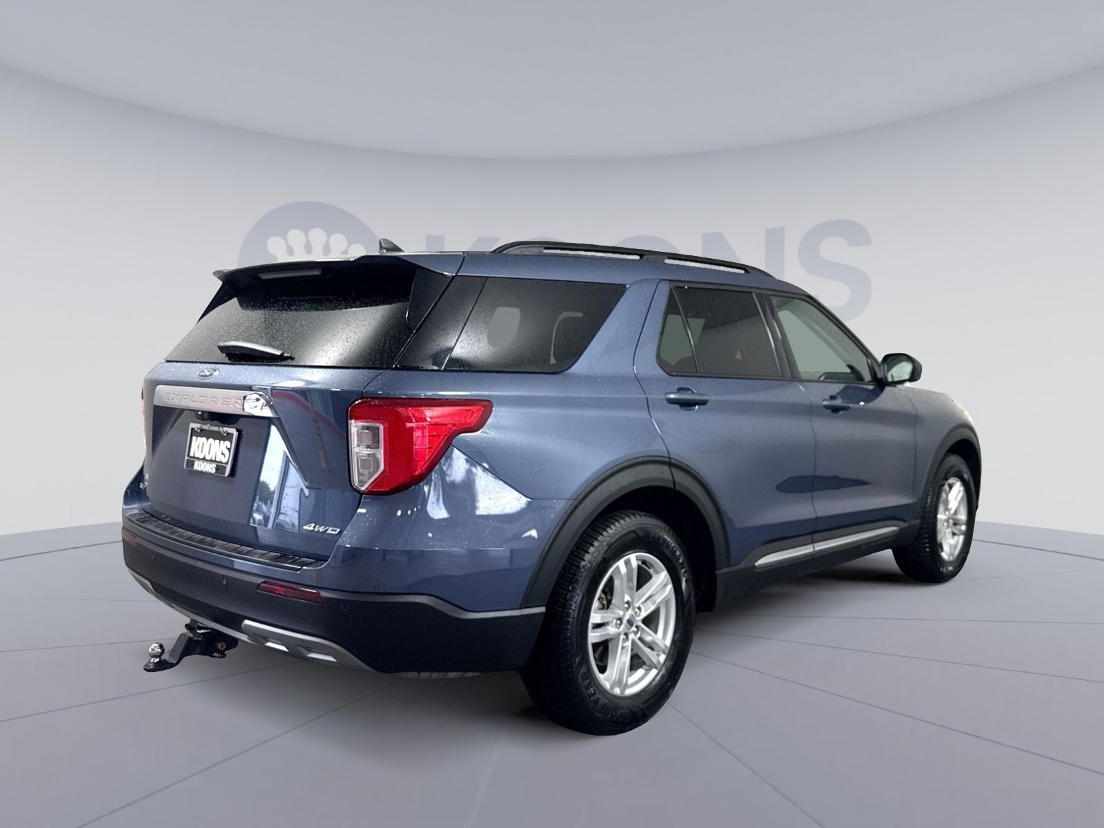 Used 2021 Ford Explorer XLT w/ Equipment Group 202A AWD/4WD image 7