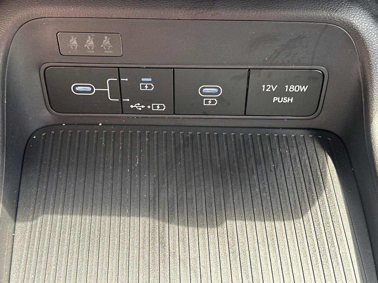 Used 2026 Hyundai Kona SE FWD image 33