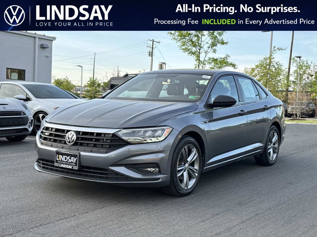 Used 2020 Volkswagen Jetta R-Line w/ R-Line Cold Weather Package image 6