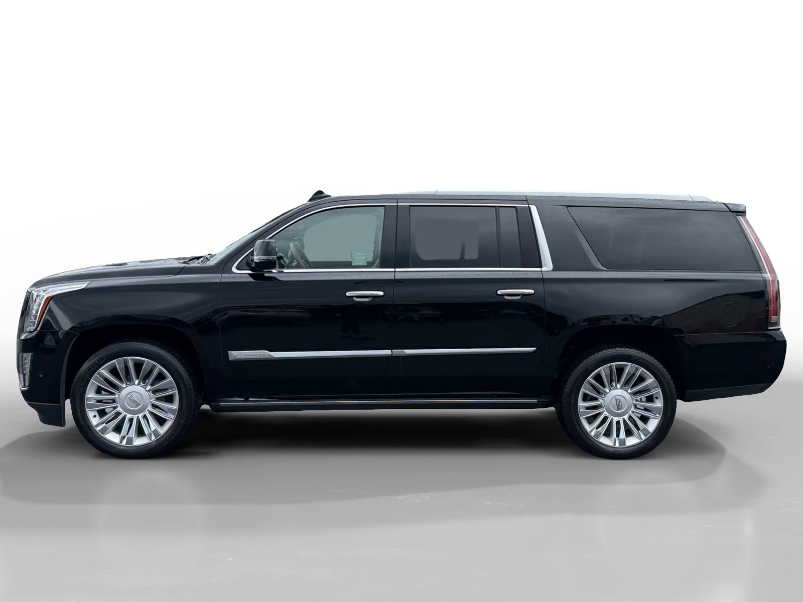 Used 2017 Cadillac Escalade ESV Platinum image 2