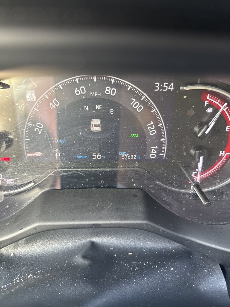 Used 2023 Toyota RAV4 XLE FWD image 15