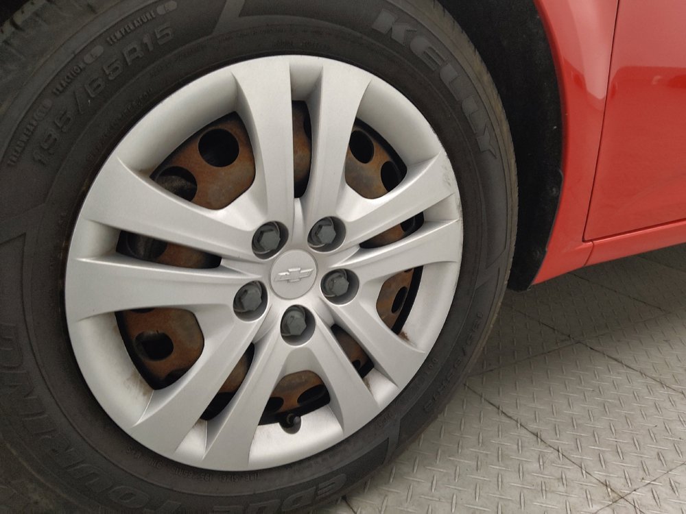 Used 2019 Chevrolet Sonic LS FWD image 31