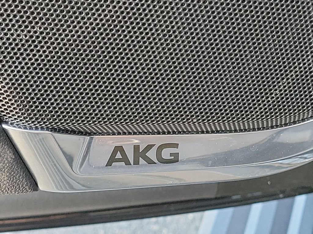 Certified 2025 Cadillac Escalade Premium Luxury Platinum image 24