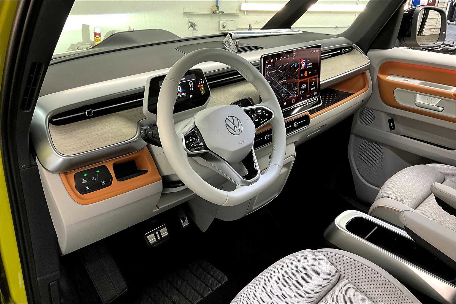 New 2025 Volkswagen ID. Buzz 1st Edition image 8