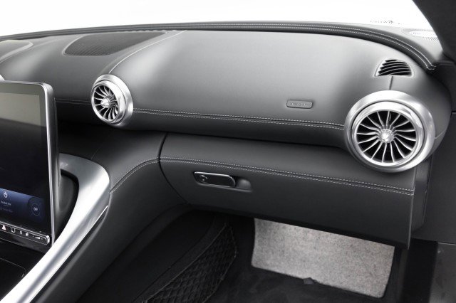 Used 2023 Mercedes-Benz SL 55 AMG 4MATIC image 22