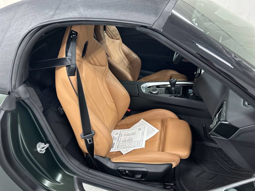 Used 2025 BMW Z4 M40i w/ Edition RWD image 22