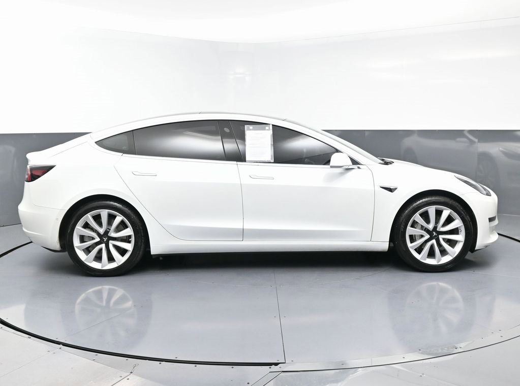 Used 2019 Tesla Model 3 Standard Range Plus image 7