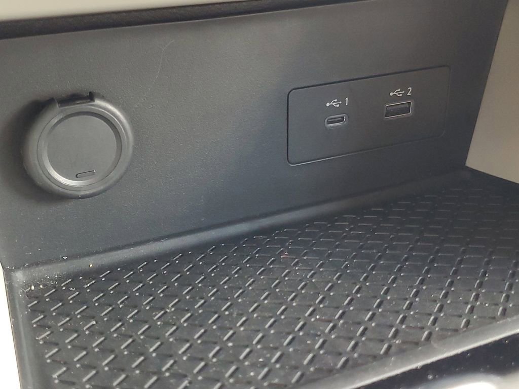 Used 2024 Nissan Pathfinder SV w/ SV Premium Package image 24