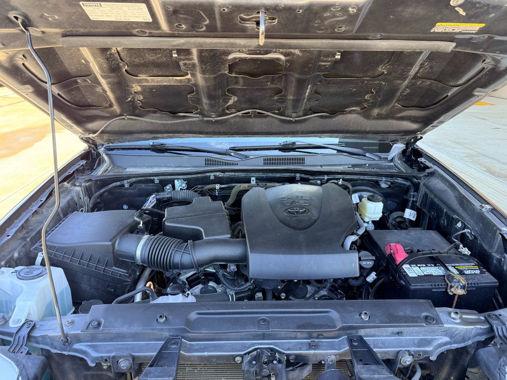 Used 2022 Toyota Tacoma SR5 RWD image 29