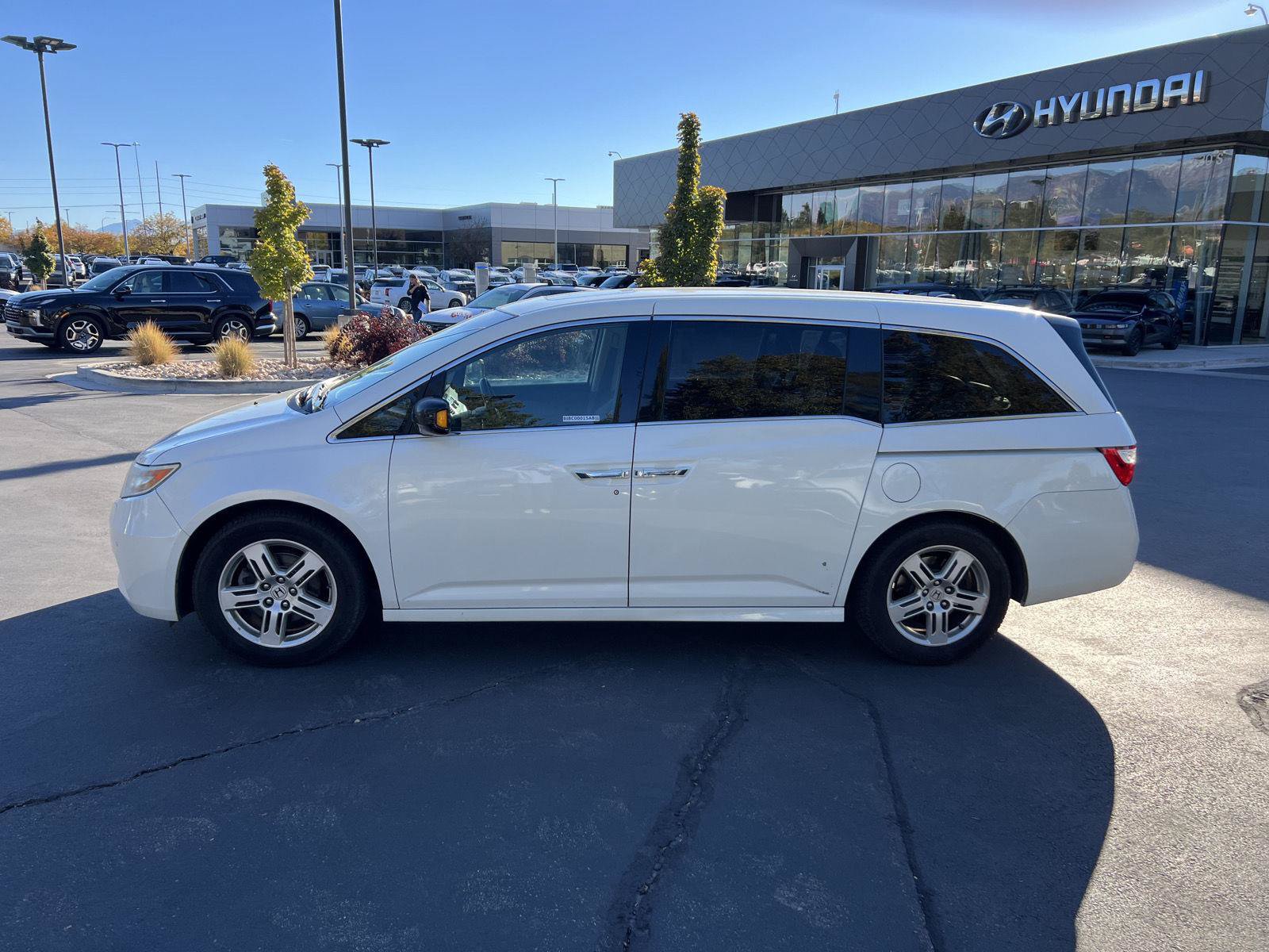 Used 2013 Honda Odyssey Touring image 19