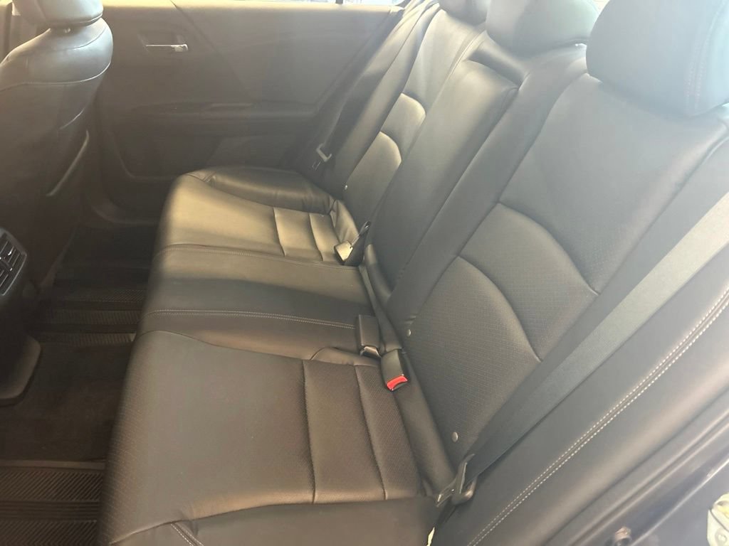 Used 2015 Honda Accord EX-L image 19