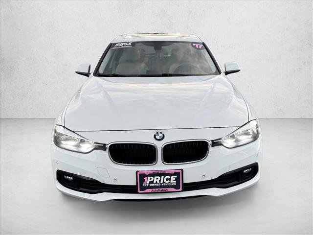 Used 2017 BMW 320i xDrive Sedan image 2