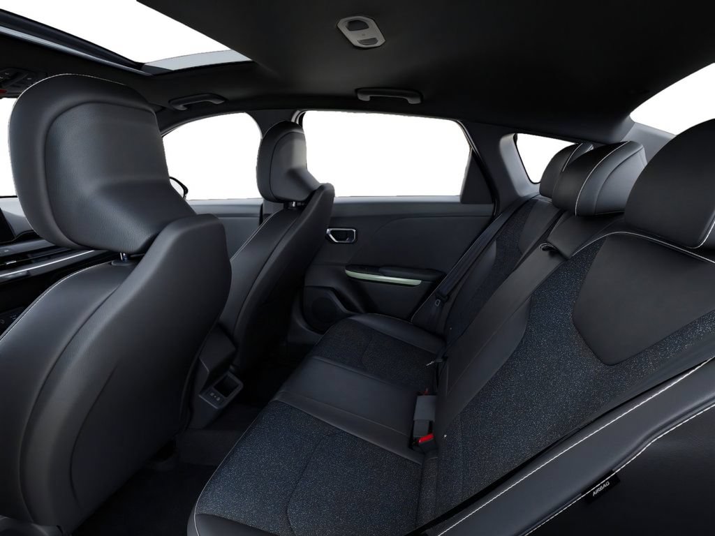 New 2025 Kia K4 GT-Line Turbo w/ GT-Line Premium Package FWD image 18