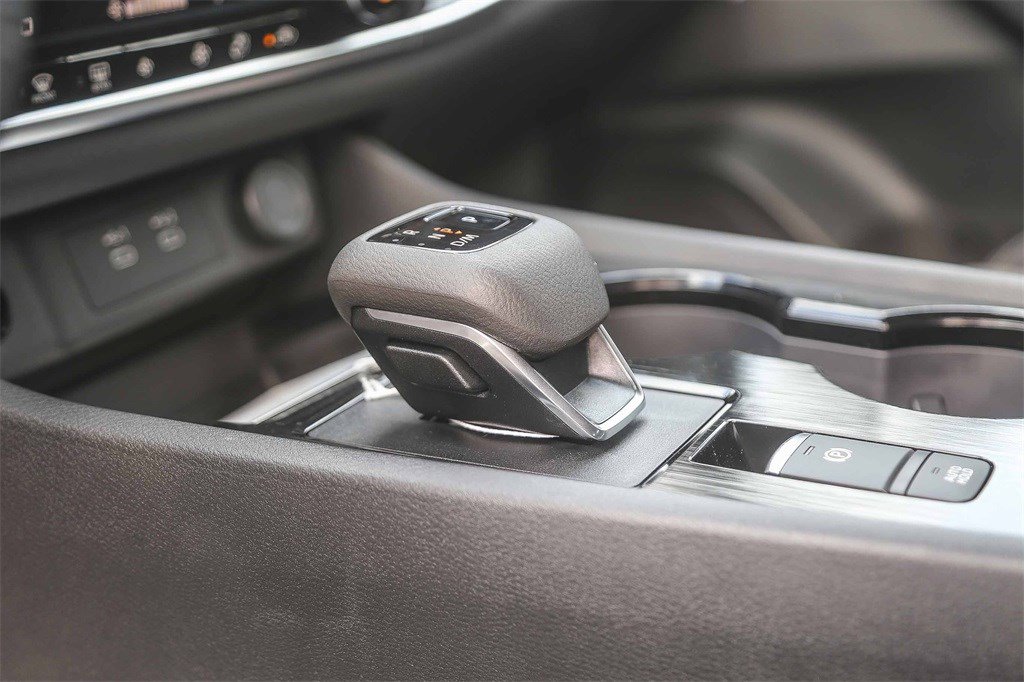 New 2026 Nissan Rogue SV image 23