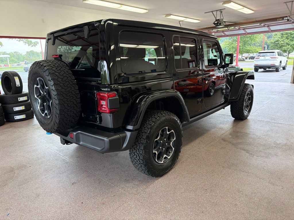 Used 2023 Jeep Wrangler Unlimited Rubicon 4xe w/ Cold Weather Group AWD/4WD image 24