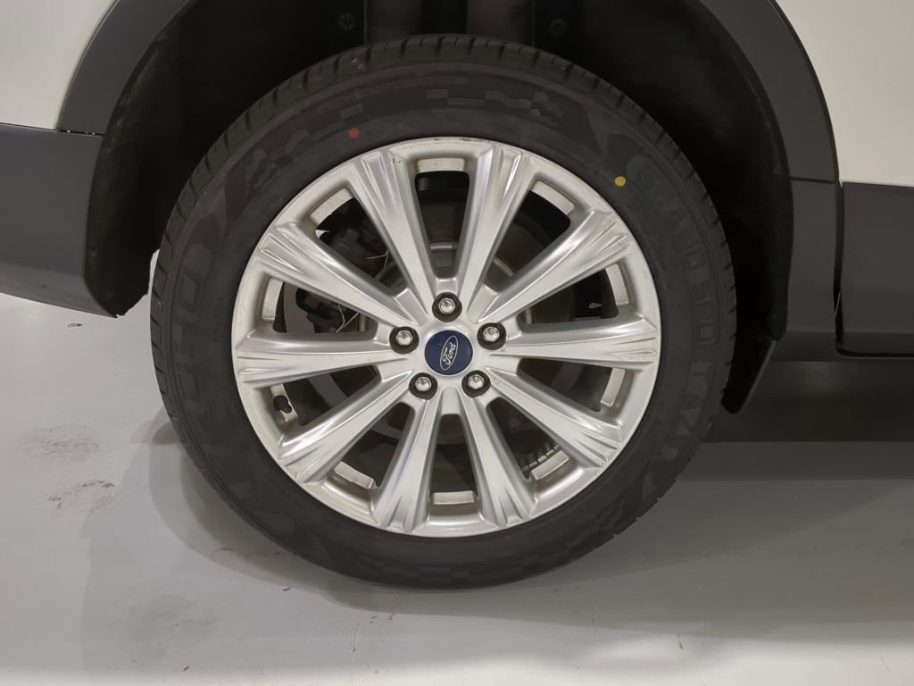 Used 2019 Ford Escape SEL image 6