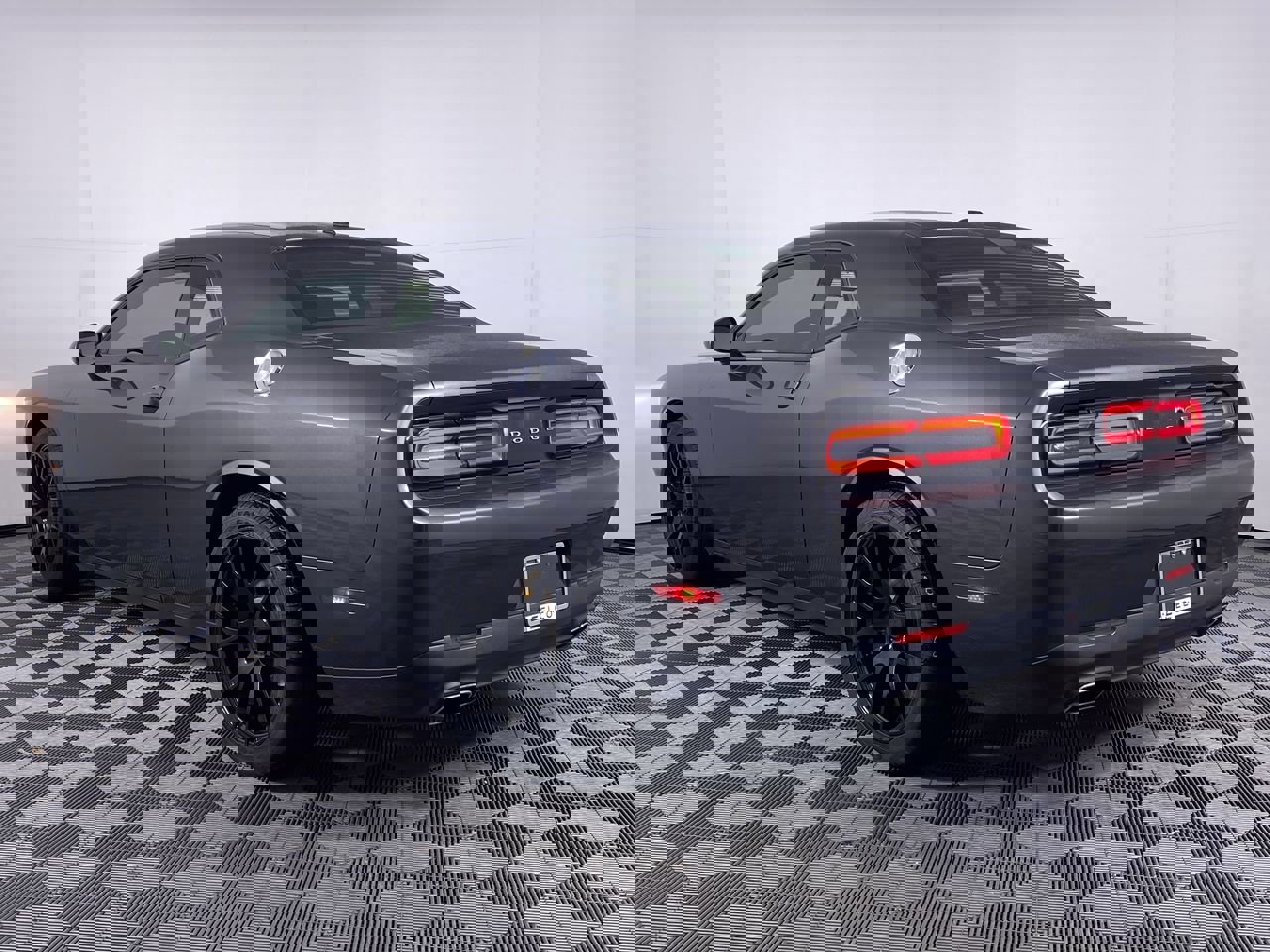 Used 2017 Dodge Challenger SXT w/ Cold Weather Group image 17