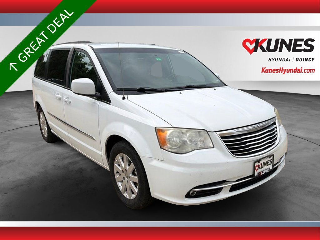Used 2014 Chrysler Town & Country Touring