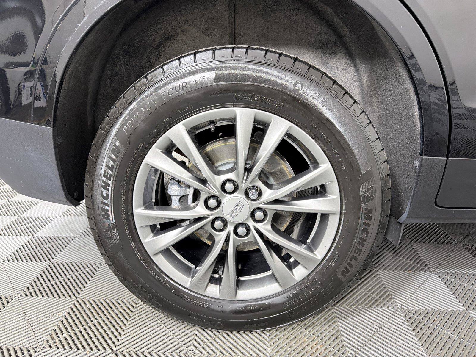 Certified 2023 Cadillac XT5 Premium Luxury w/ LPO, Floor Liner Package FWD image 15
