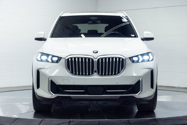 Used 2026 BMW X5 xDrive40i AWD/4WD image 5