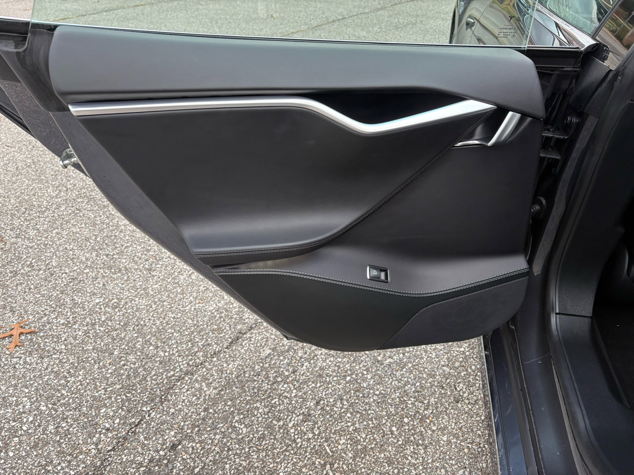 Used 2016 Tesla Model S 75D image 18