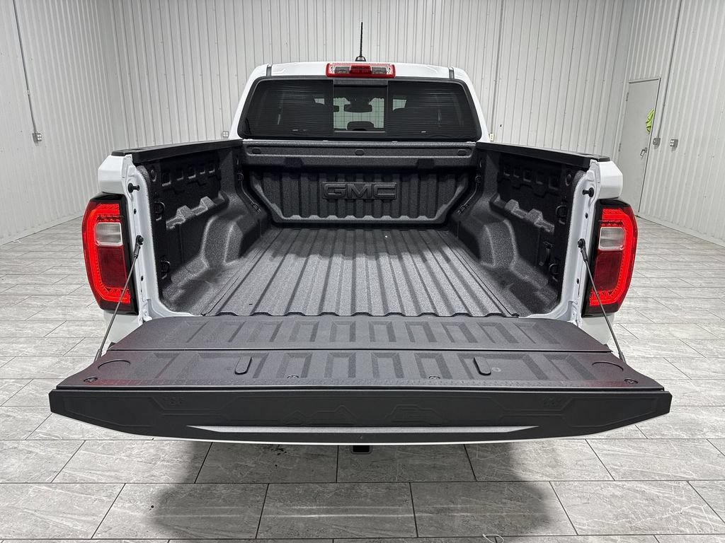 New 2026 GMC Canyon Elevation w/ Convenience Package RWD image 27