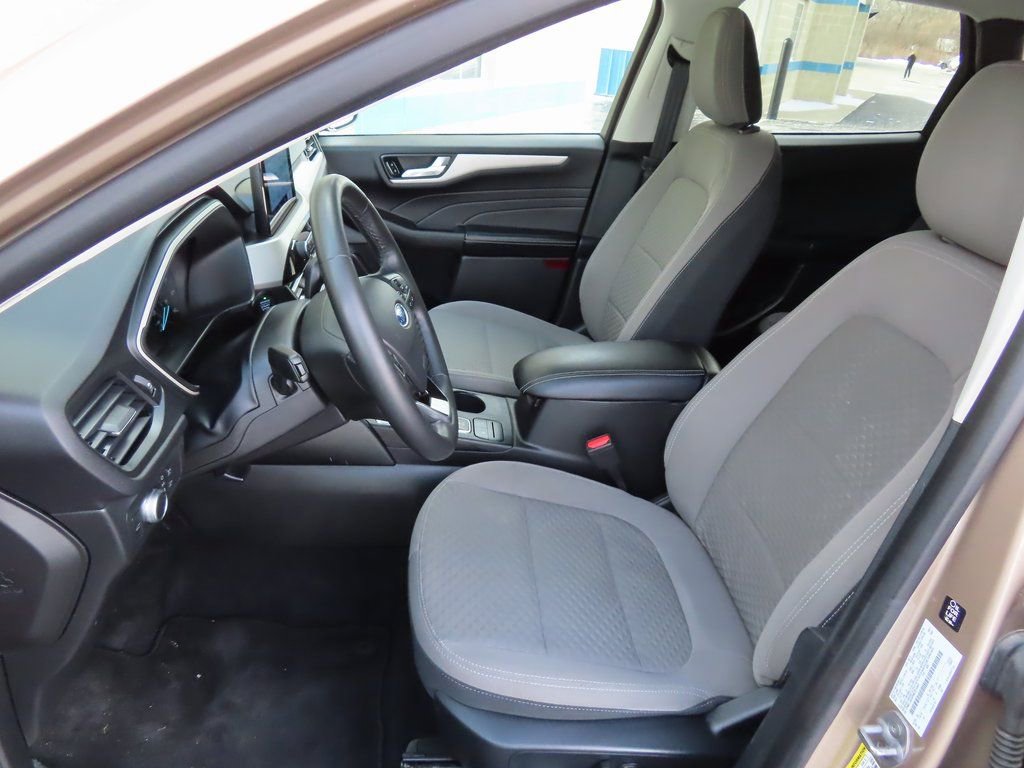 Used 2021 Ford Escape SE w/ Convenience Package image 26