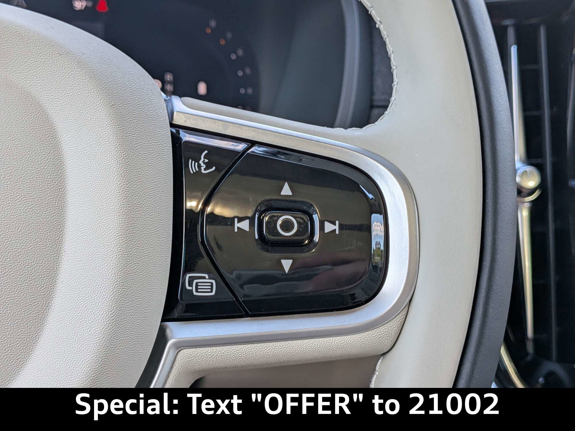Used 2026 Volvo XC90 B6 Ultra w/ Protection Package AWD/4WD image 32