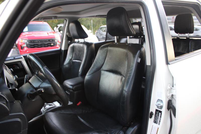 Used 2011 Toyota 4Runner Limited image 12