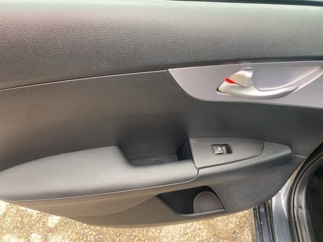 Used 2024 Kia Forte LXS image 12