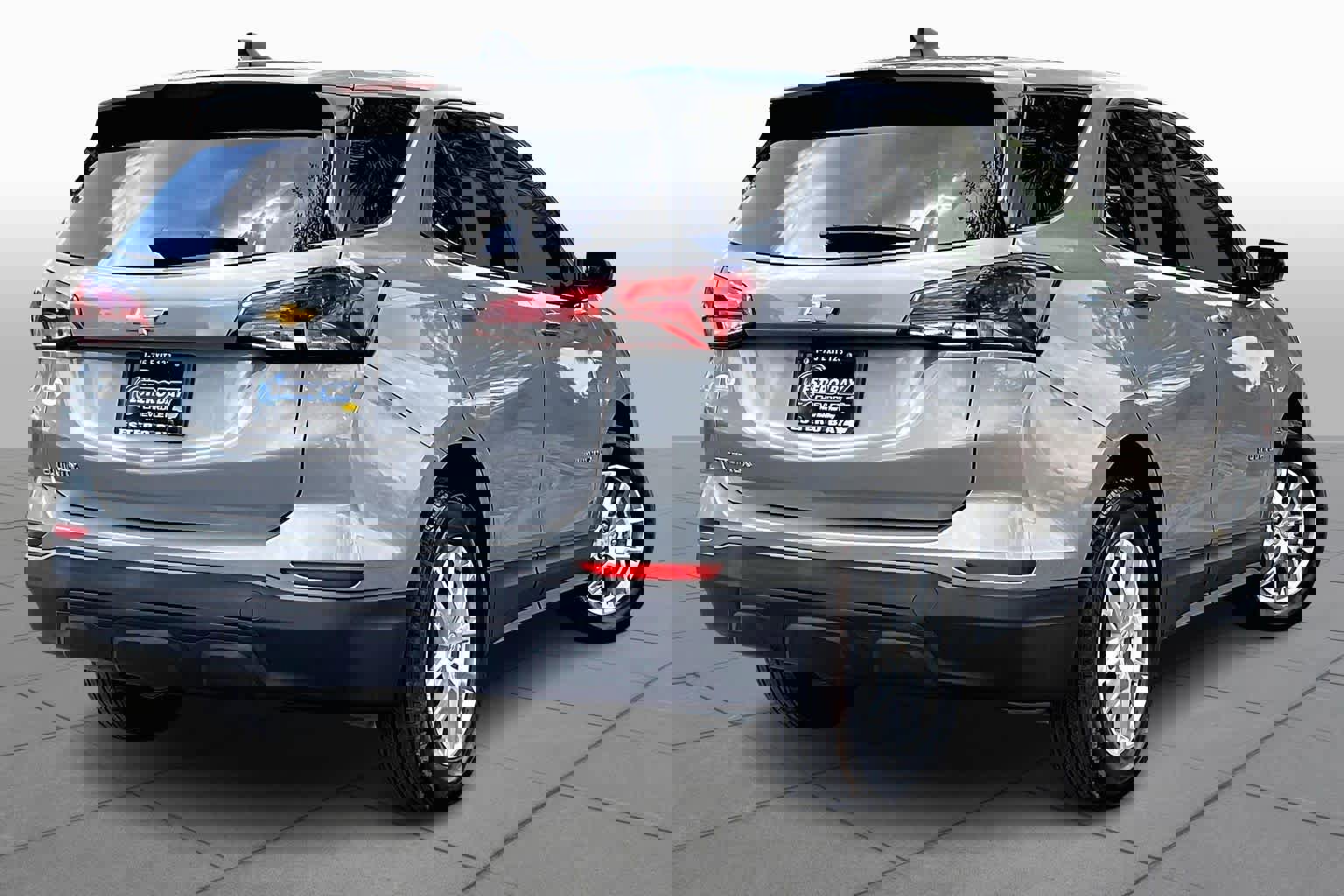 Used 2023 Chevrolet Equinox LS w/ LS Convenience Package image 13