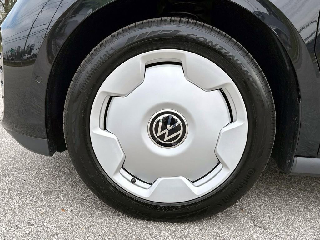 New 2025 Volkswagen ID. Buzz Pro S image 7