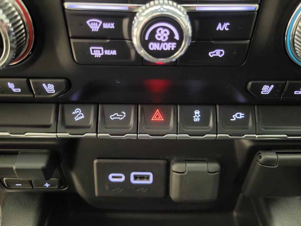 Used 2021 GMC Sierra 1500 AT4 AWD/4WD image 10