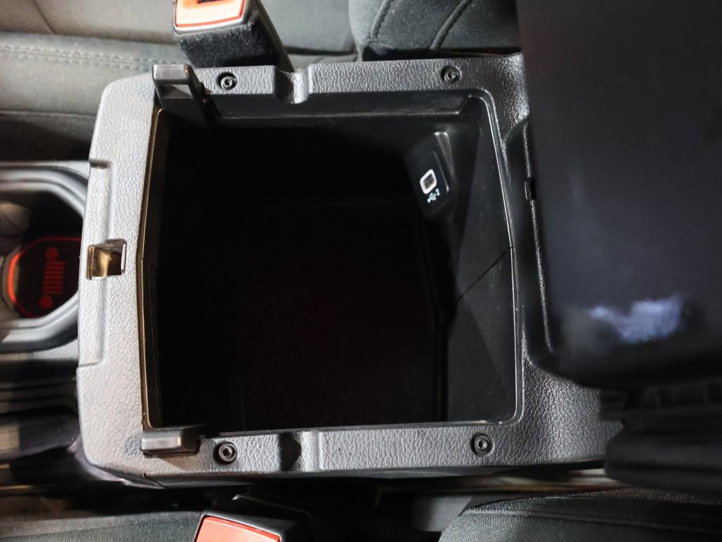 Used 2021 Jeep Gladiator Willys image 30