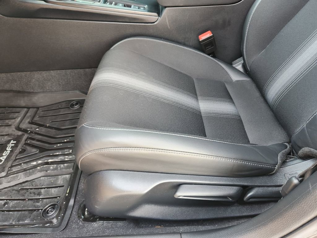 Used 2023 Honda Civic Sport image 29