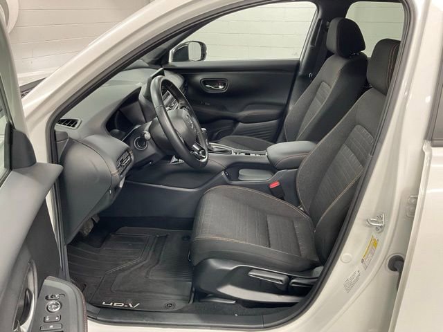 Certified 2025 Honda HR-V Sport image 19