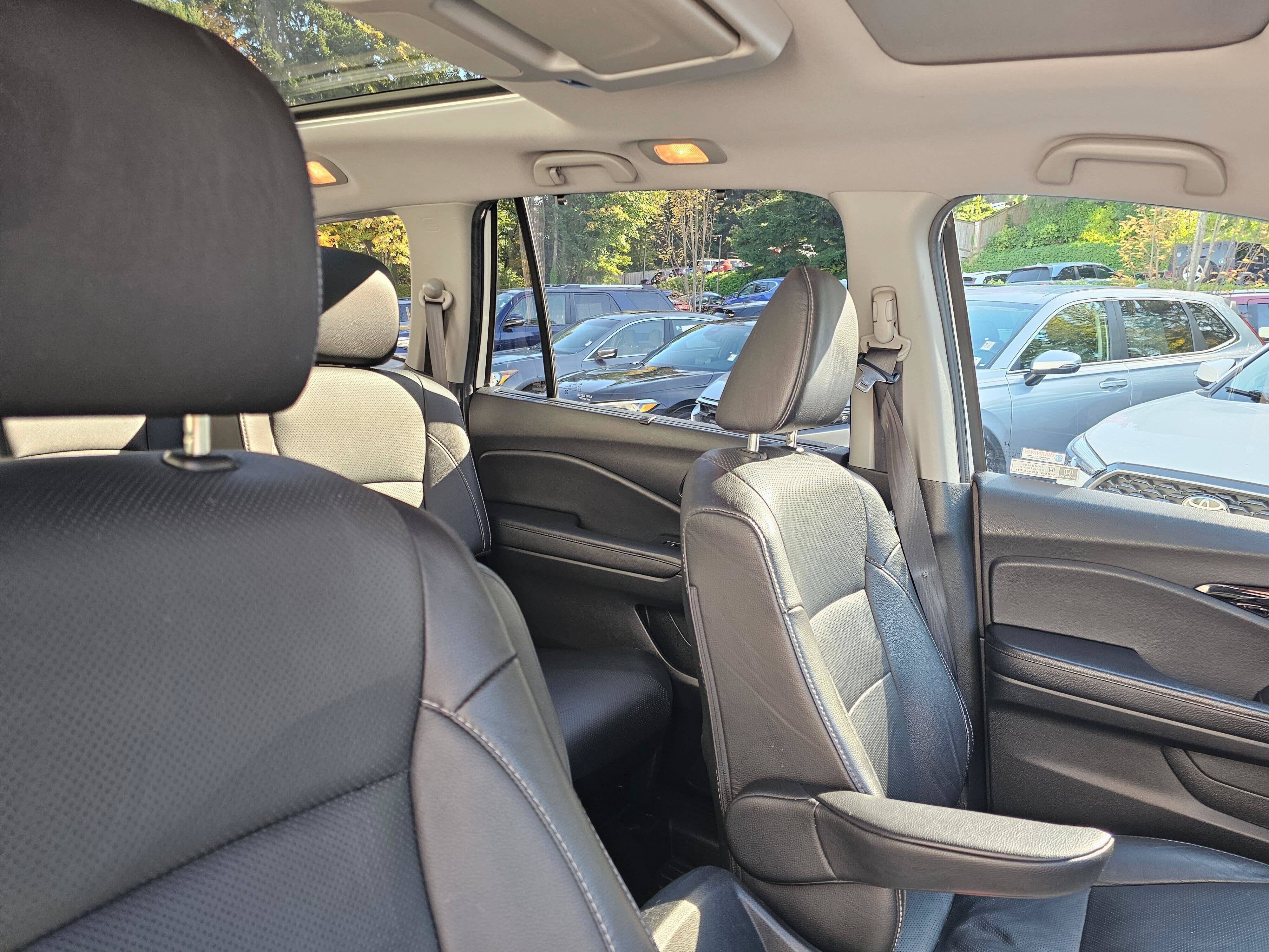 Used 2022 Honda Pilot Elite image 10
