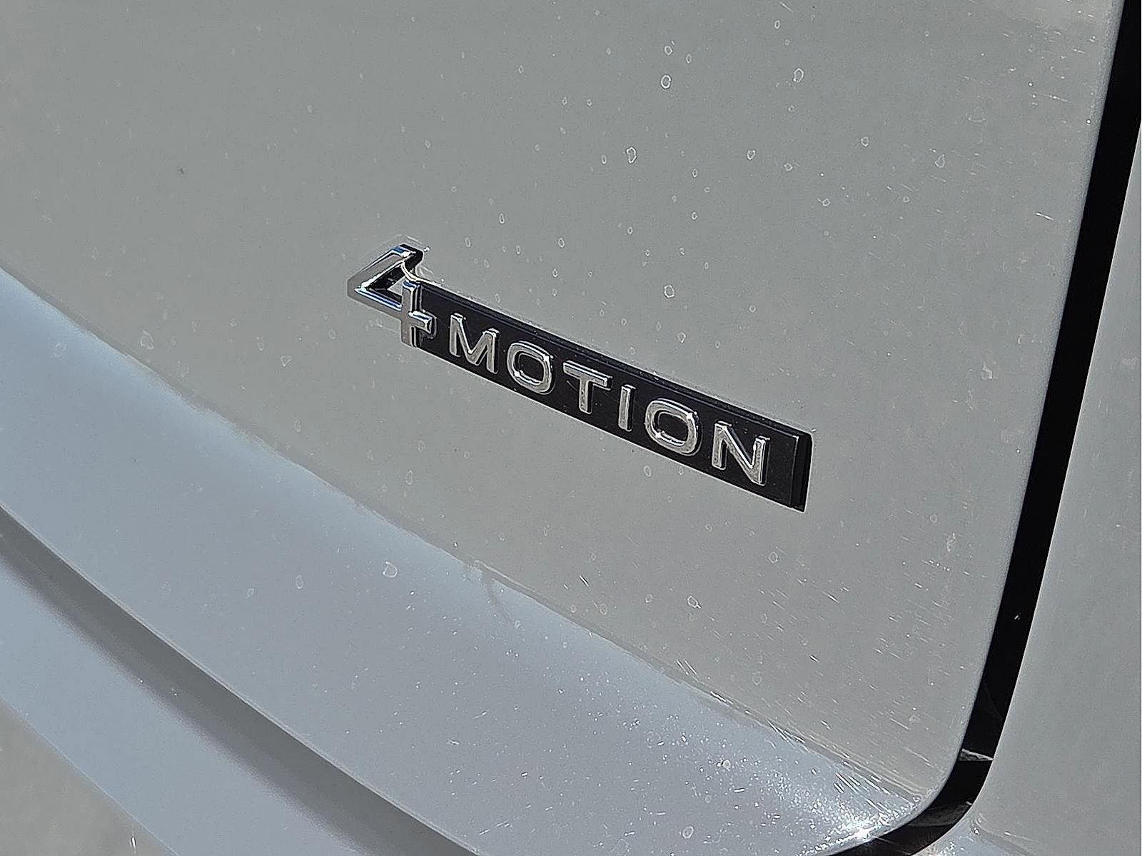 Used 2023 Volkswagen Atlas Cross Sport SEL Premium R-Line image 8