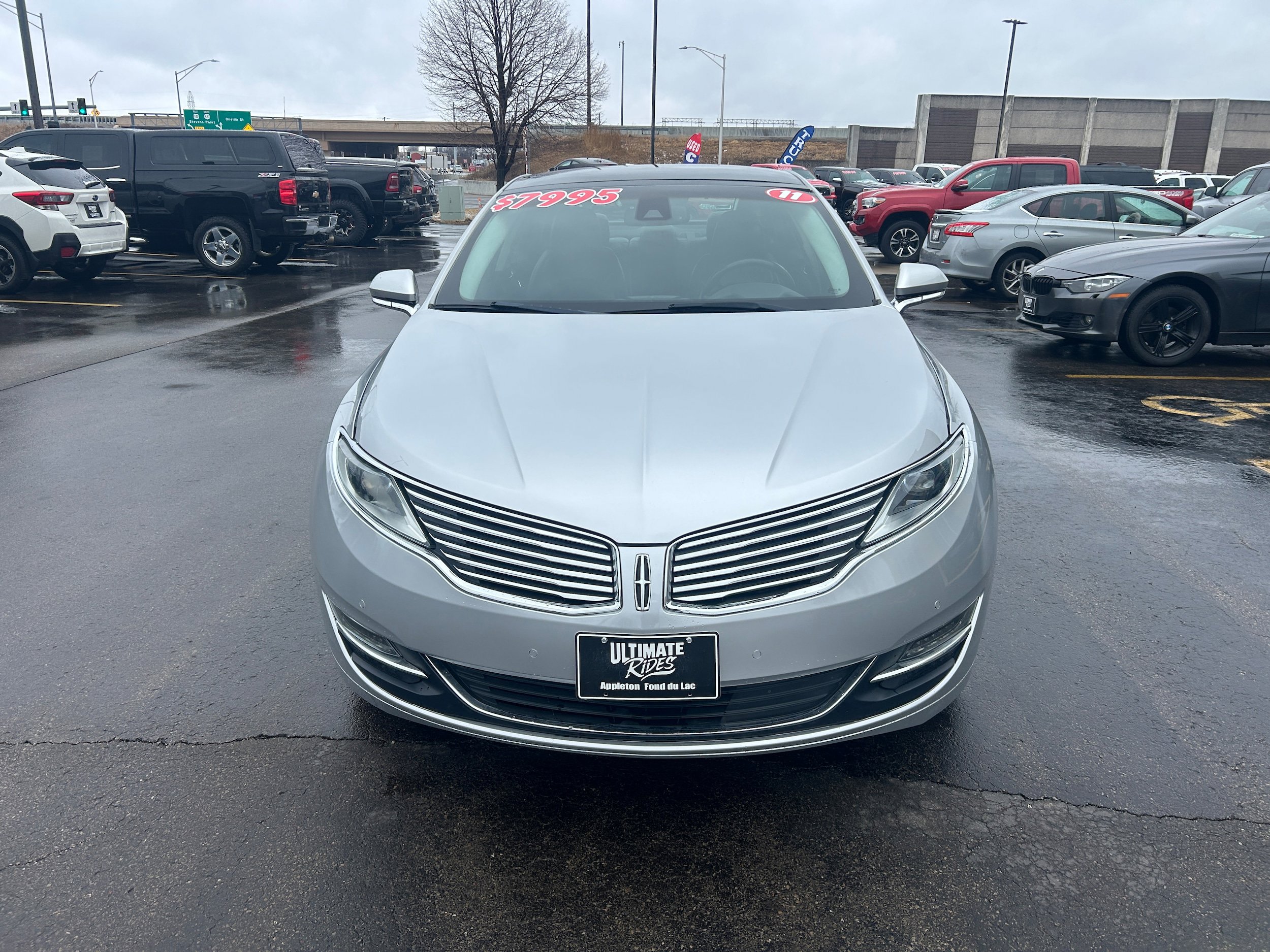 Used 2011 Lincoln MKX AWD w/ Sight & Sound Pkg image 2