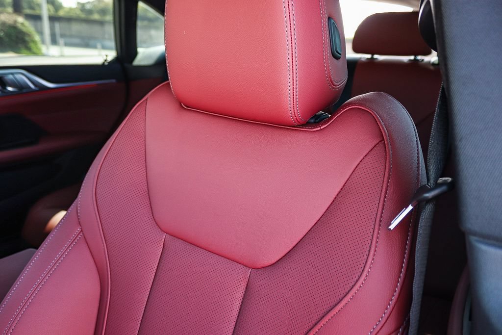 Certified 2025 BMW i4 eDrive40 RWD image 30