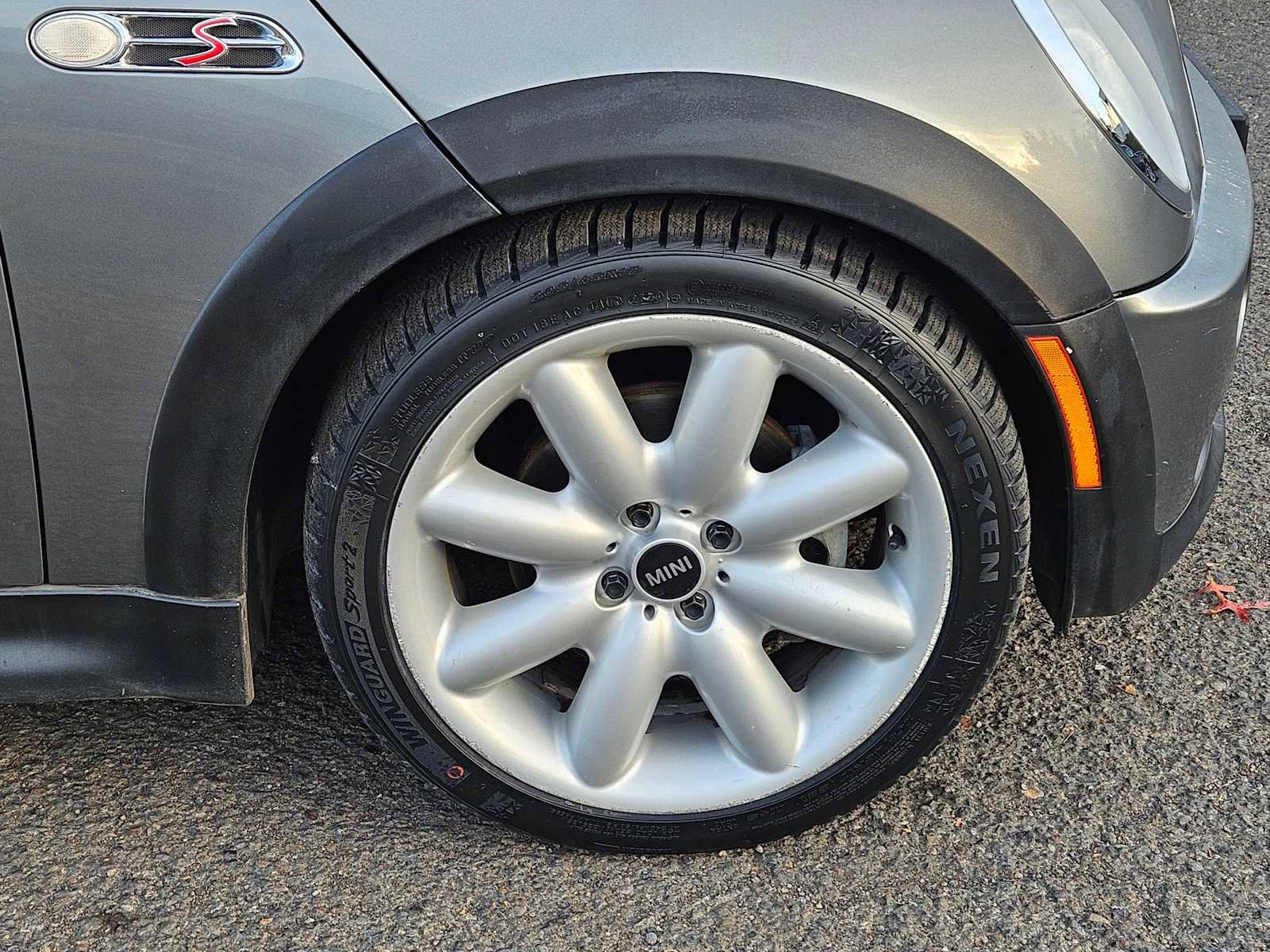 Used 2004 MINI Cooper S image 9