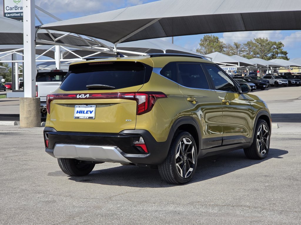 Used 2024 Kia Seltos SX w/ SX Sunroof Package AWD/4WD image 7