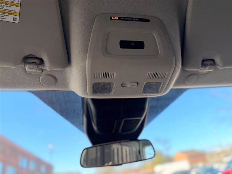 Used 2022 Ford E-Transit 148 High Roof Extended RWD image 28