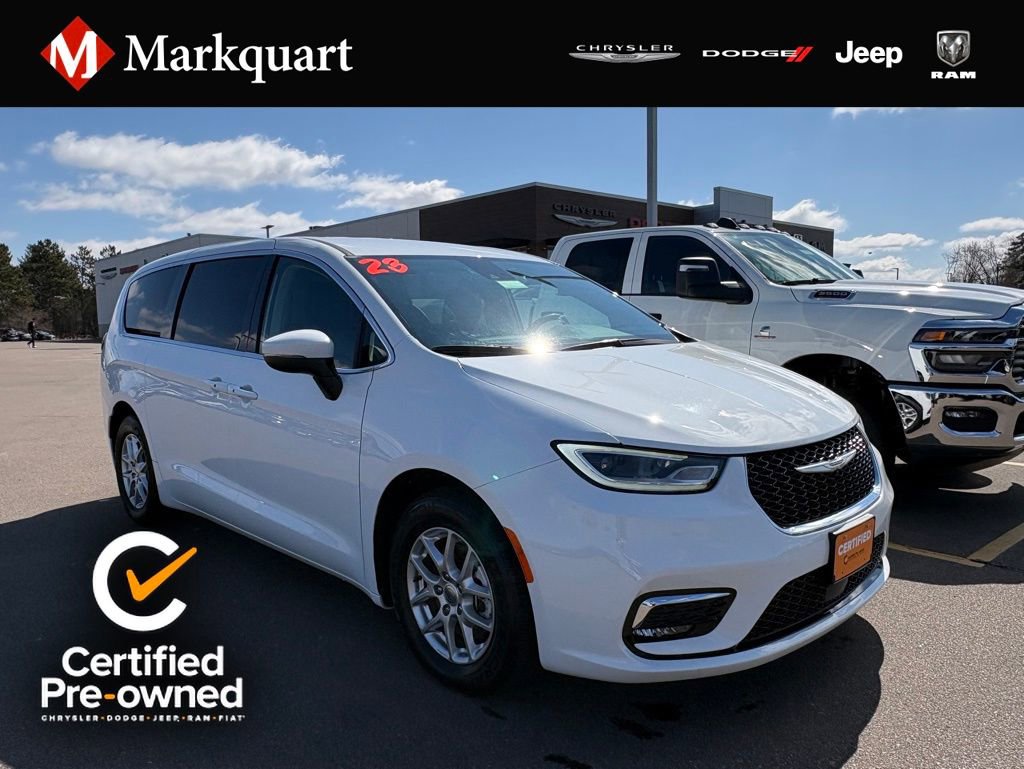 Certified 2023 Chrysler Pacifica Touring-L FWD image 1