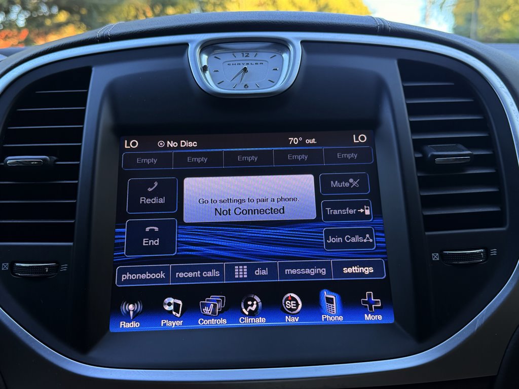 Used 2013 Chrysler 300 C Luxury Series RWD image 19