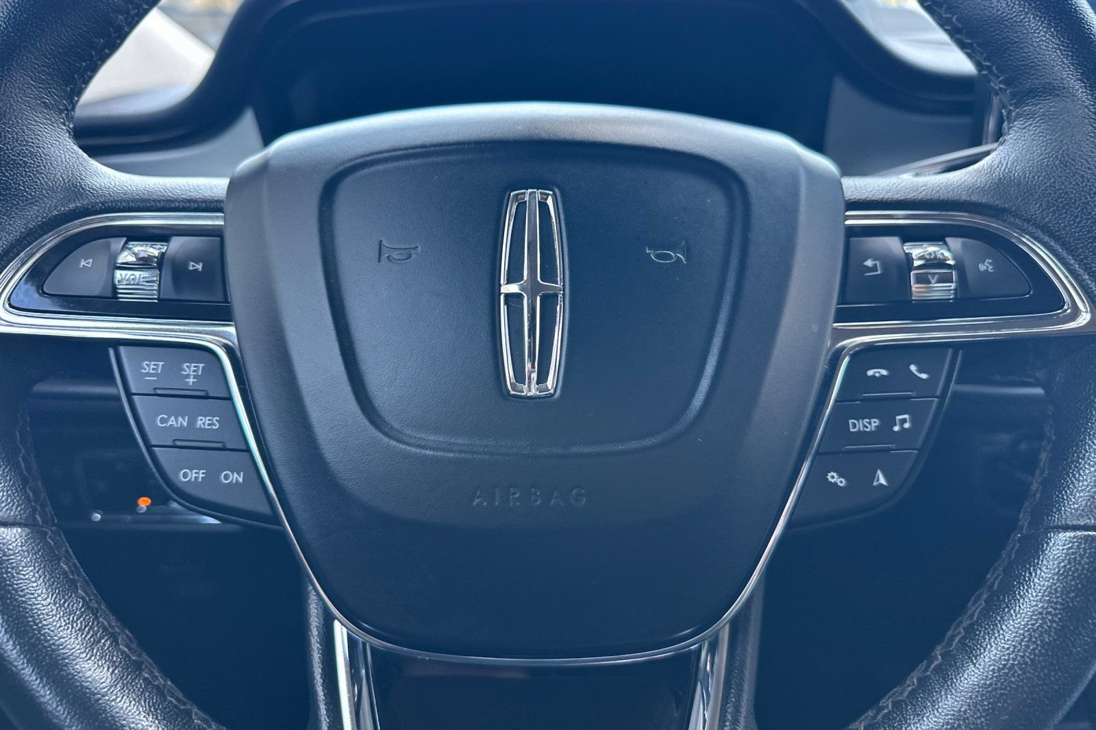 Certified 2022 Lincoln Nautilus FWD w/ Premium Package image 23