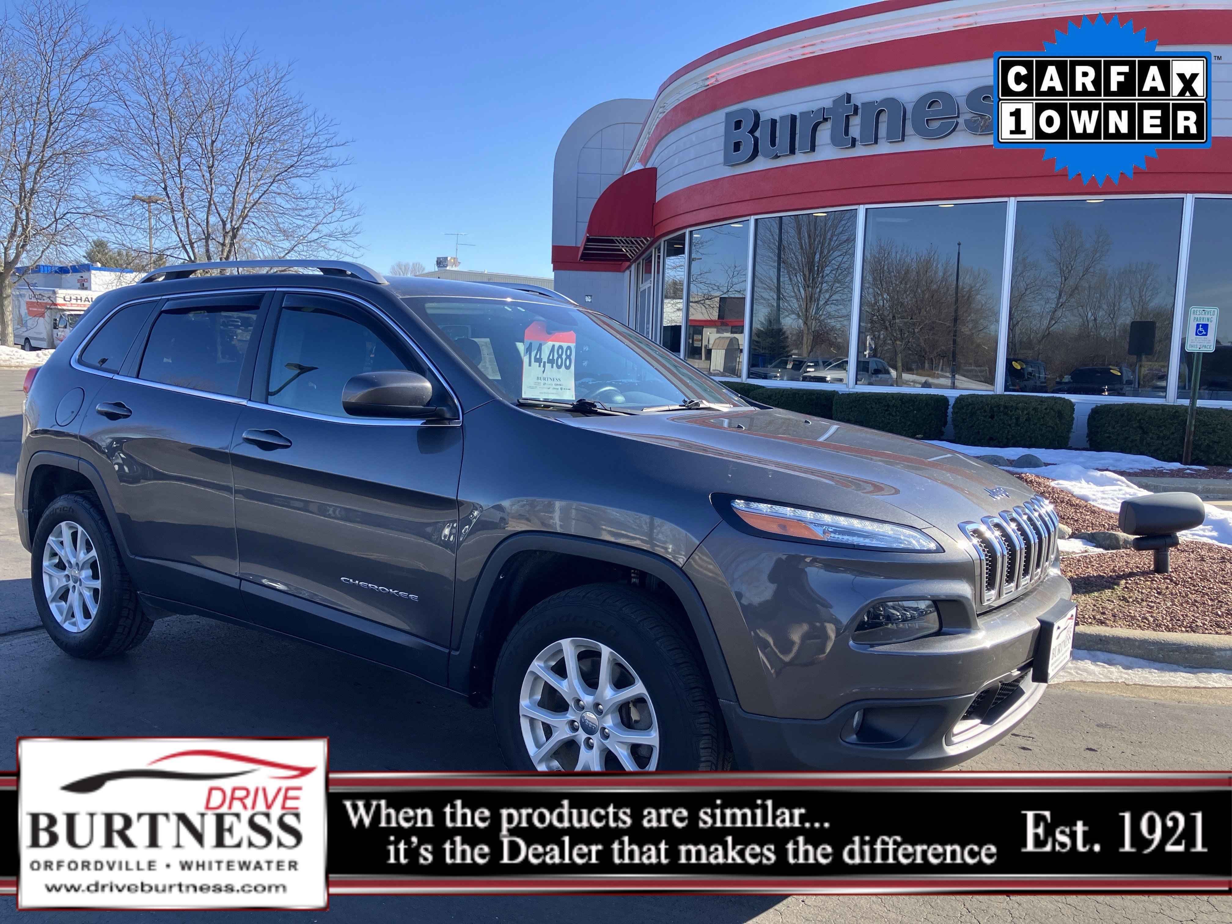 Used 2017 Jeep Cherokee Latitude w/ Cold Weather Group image 1